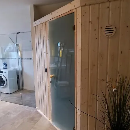 Fuer 6 Personen, Sauna, Kamin *