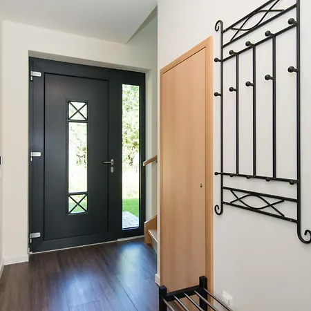 Fuer 6 Personen, Sauna, Kamin Semesterbostad
