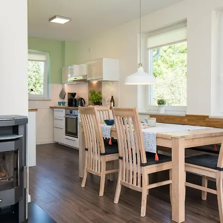 Fuer 6 Personen, Sauna, Kamin