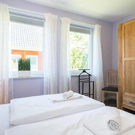 Fuer 6 Personen, Sauna, Kamin * Vitzdorf
