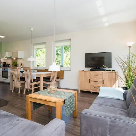 Fuer 6 Personen, Sauna, Kamin